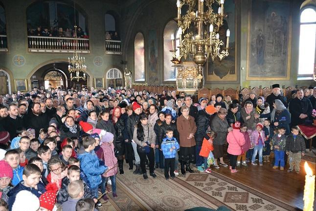 SFANT LITURGHIE A DARURILOR MAI INAINTE SFINTITE (foto1)