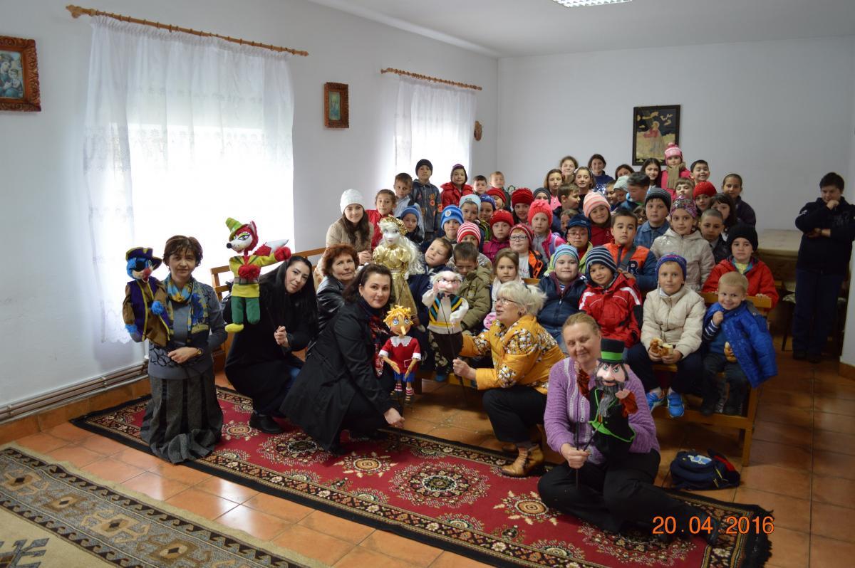 NOI MERGEM LA SCOALA SI LA BISERICA!