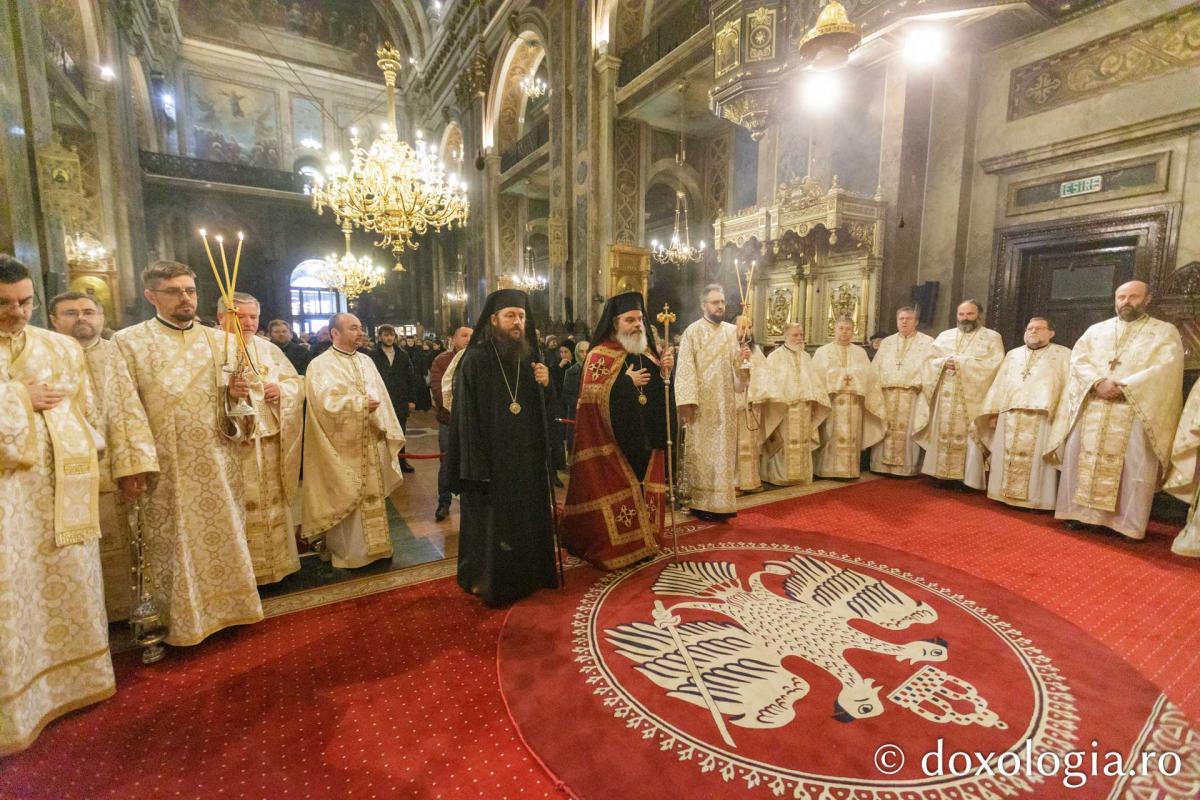 Liturghie arhierească la Catedrala Mitropolitană din Iași  în cinstea Sfinților Trei Ierarhi / Foto: pr. Silviu Cluci